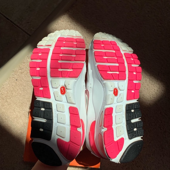 Nike air max sneaker size 5 - Picture 5 of 9